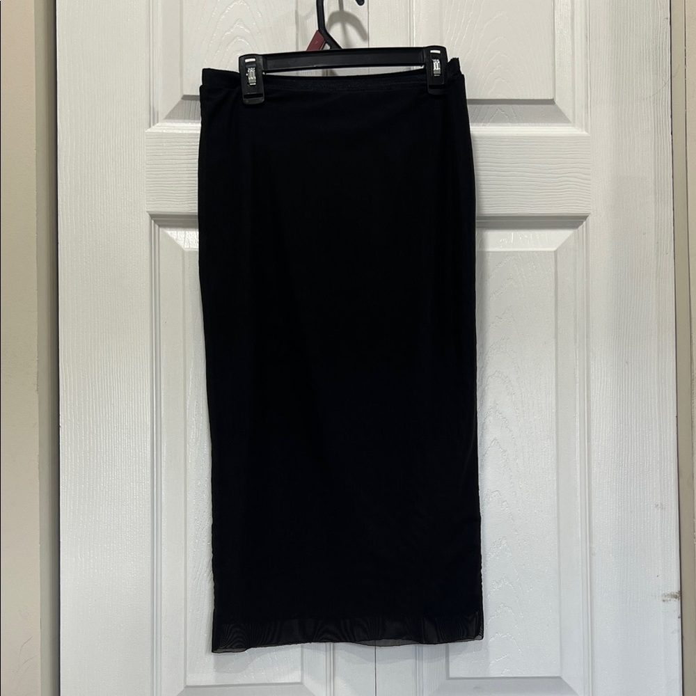 Elizabeth and James Classic Black Pencil Skirt